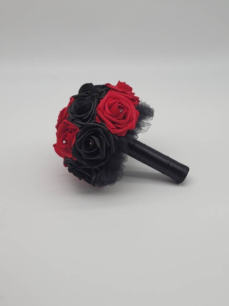 Red And Black Boutonnieres And Corsages,27 Colors Available, Corsages Available In Pin On And Wrist,Matching Bouquets Available