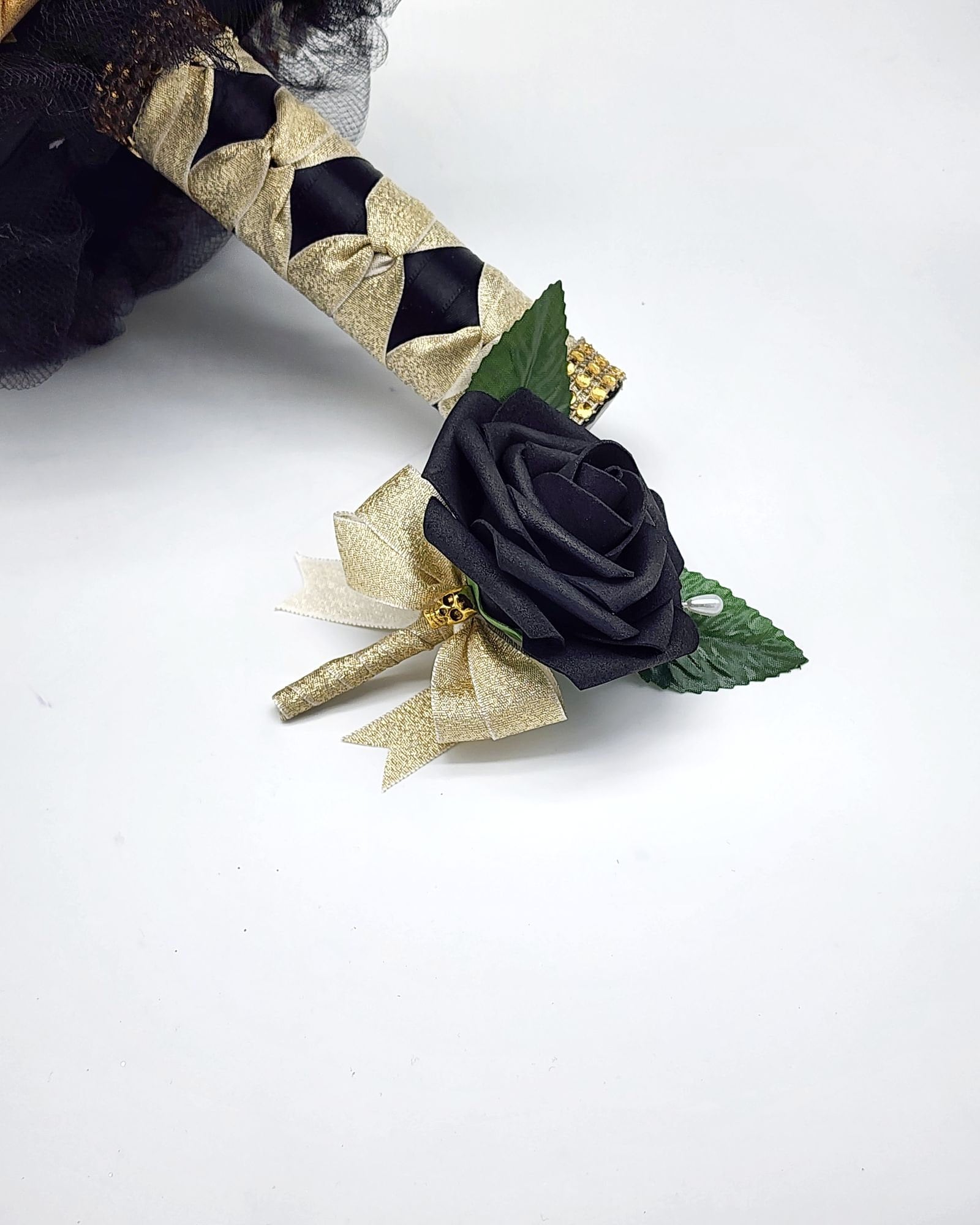 Gothic Skull Black, Gold, and White Wedding Bouquet, Bridal Bouquet, Bridesmaid Bouquet, Matching Corsages & Boutonnieres, Halloween Wedding