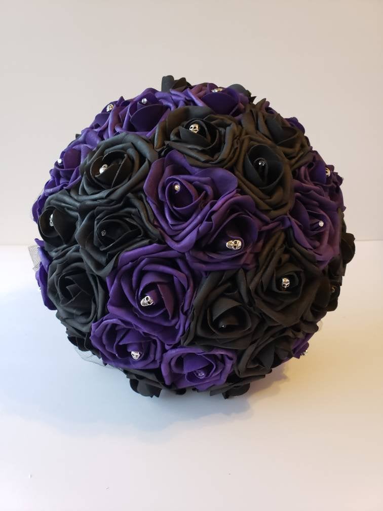 Gothic Skull Dark purple and Black Wedding Bouquet,Bridal Bouquet, Bridesmaid Bouquet,Matching Corsages and Boutonnieres,Halloween Wedding