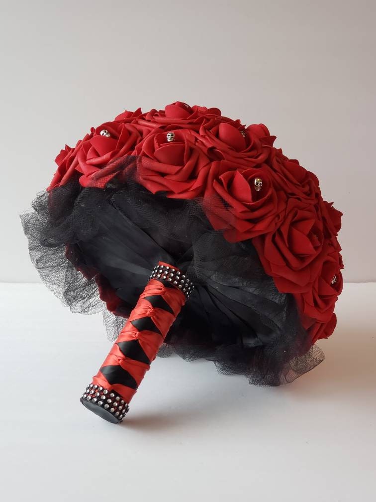 Gothic Skull Red and Black Wedding Bouquet,Bridal Bouquet, Bridesmaid Bouquet, Matching Corsages and Boutonnieres, Halloween Wedding