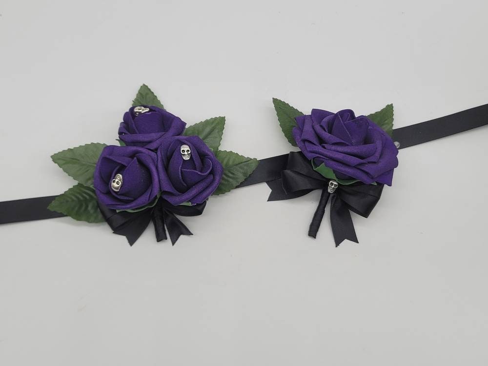 Gothic Skull Dark Purple and Black Wedding Bouquet, Bridal Bouquet, Bridesmaid Bouquet,Matching Corsages and Boutonnieres,Halloween Wedding