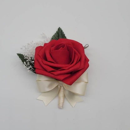 Red Boutonniere with baby&#39;s breath and white satin ribbon